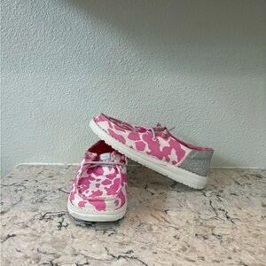 Hey Dude Women's Wendy Funk Cowgirl Bling Pink Cow/Silver